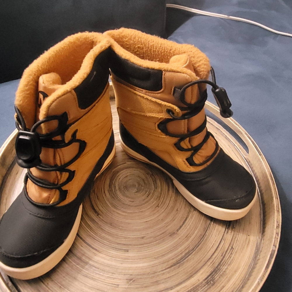 Merrell Snow Boots sz 11.5